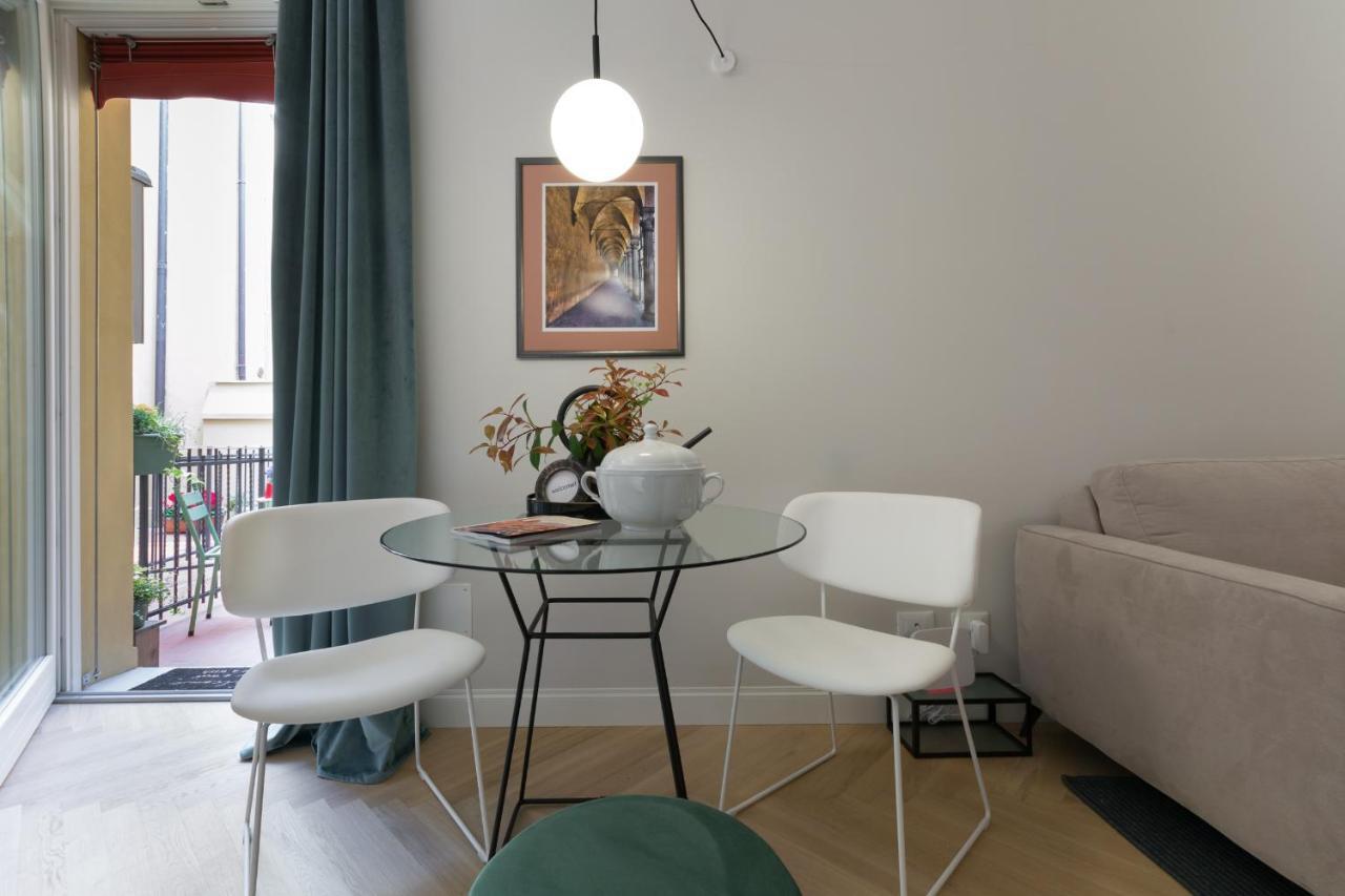 Sphera Bologna, Design Suite Under The Two Towers Esterno foto