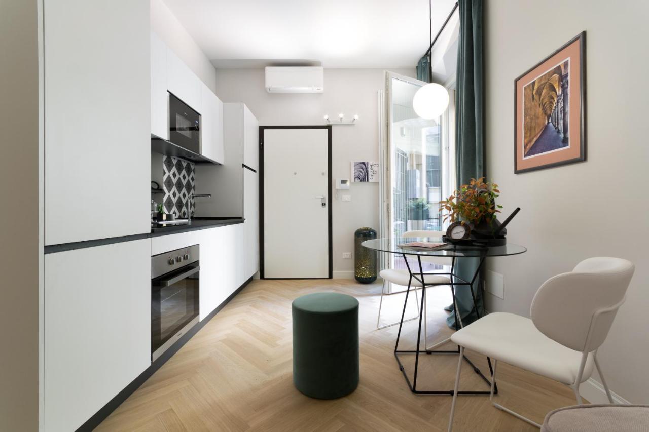 Sphera Bologna, Design Suite Under The Two Towers Esterno foto